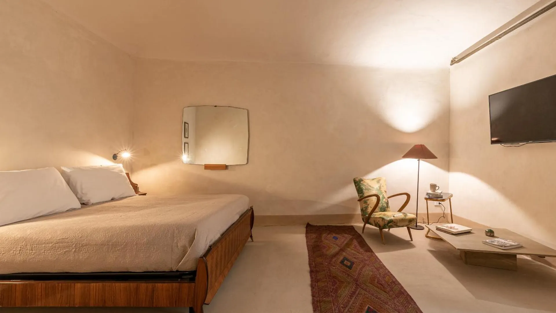 Paternostro Romantic Loft By Wonderful Italy contacts